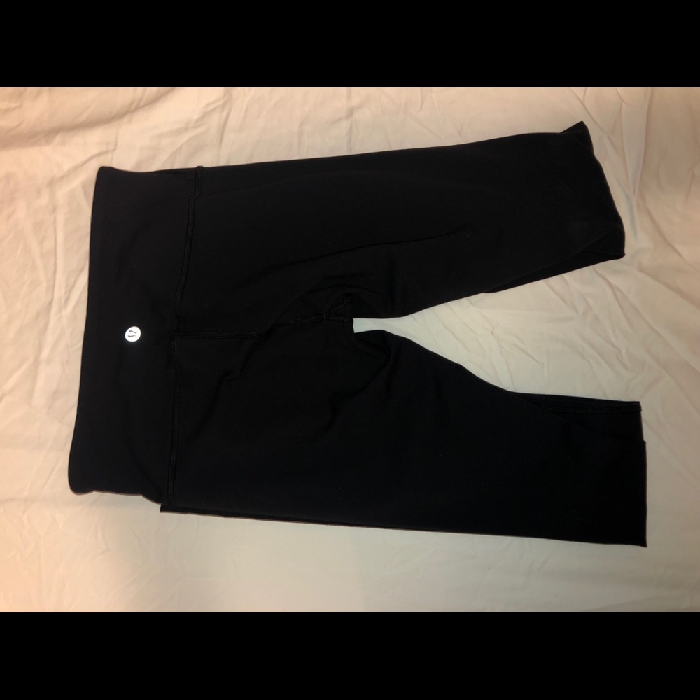 Lulu lemon black leggings wunder under III